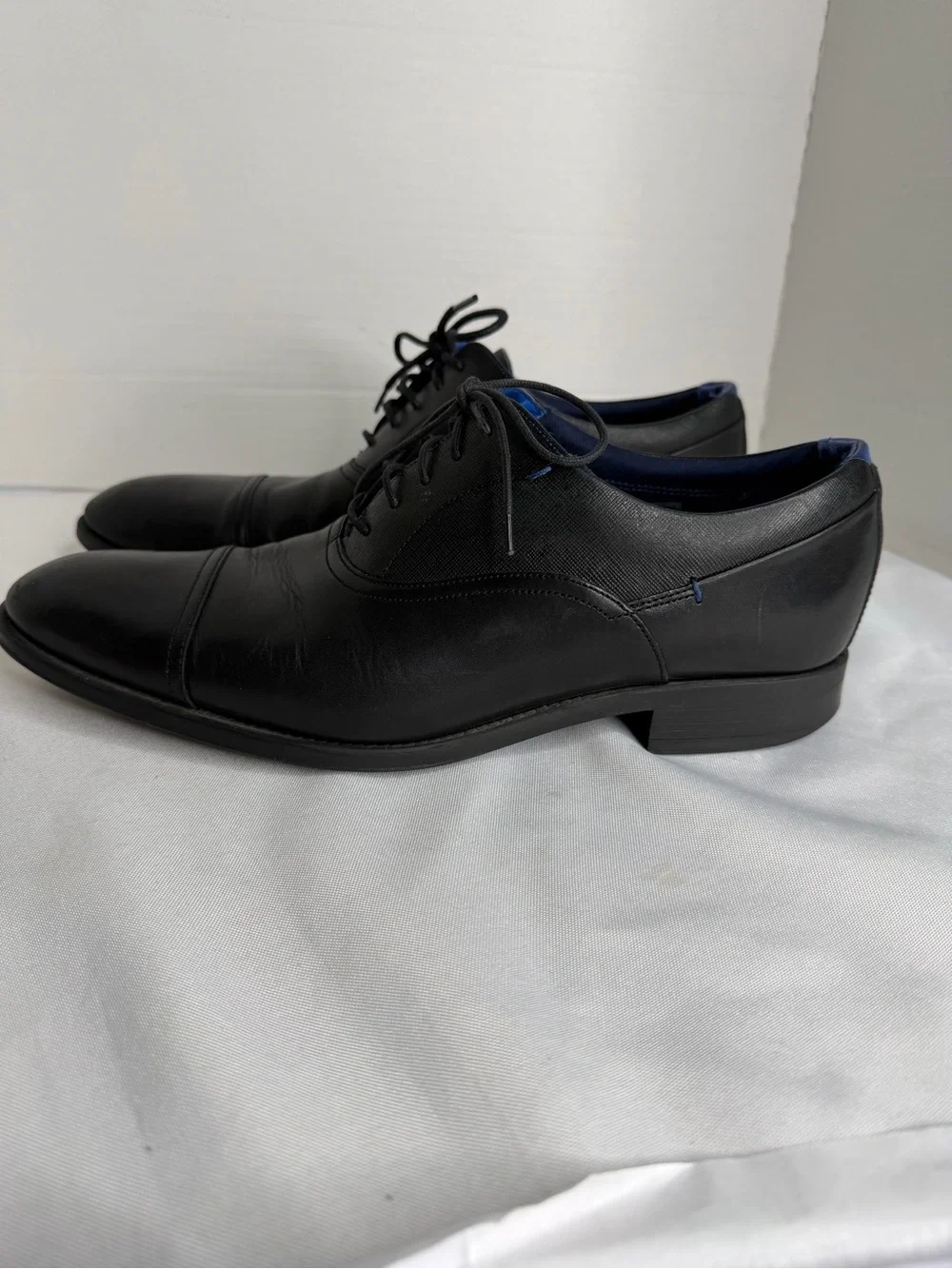 Ted Baker Murain Black Leather Cap-Toe Oxford Shoes. Size 10.